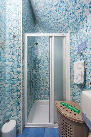 Комплексы для отдыха с коттеджами/бунгало Комплекс Отдыха Ёлки-Палки Одесса Коттедж (для 2 взрослых) с двуспальной кроватью-3